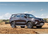 Защита штатных порогов Тойота Фортунер (Toyota Fortuner 2017) Защита штатных порогов Тойота Фортунер (Toyota Fortuner 2017)