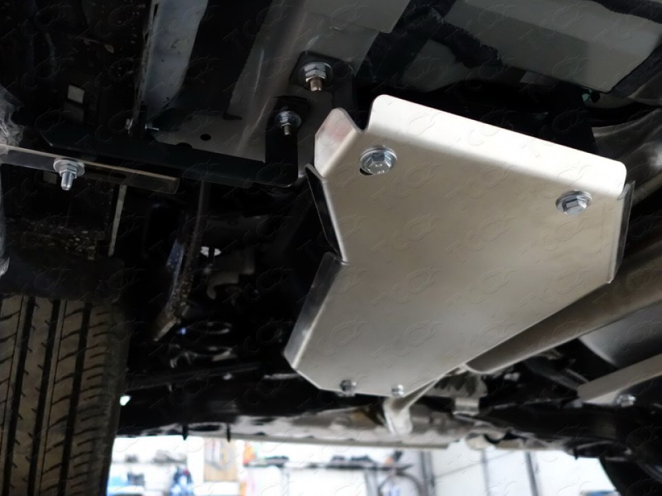 Защита топливного бака на Мазду cx5 (Mazda cx5 2018-) алюминий