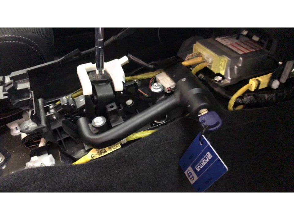 Механический блокиратор АКПП на Toyota Land cruiser 200, 2015-...