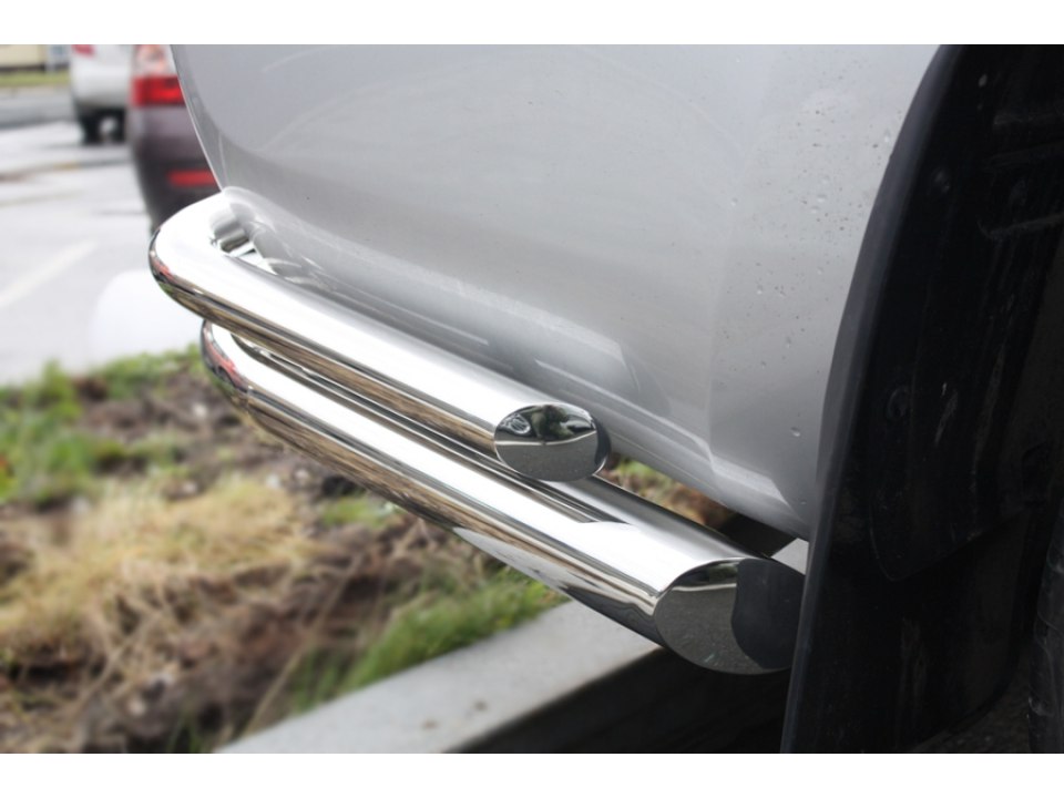 Защита заднего бампера уголки двойные для Тойота Ленд Круизер 200, 2015-