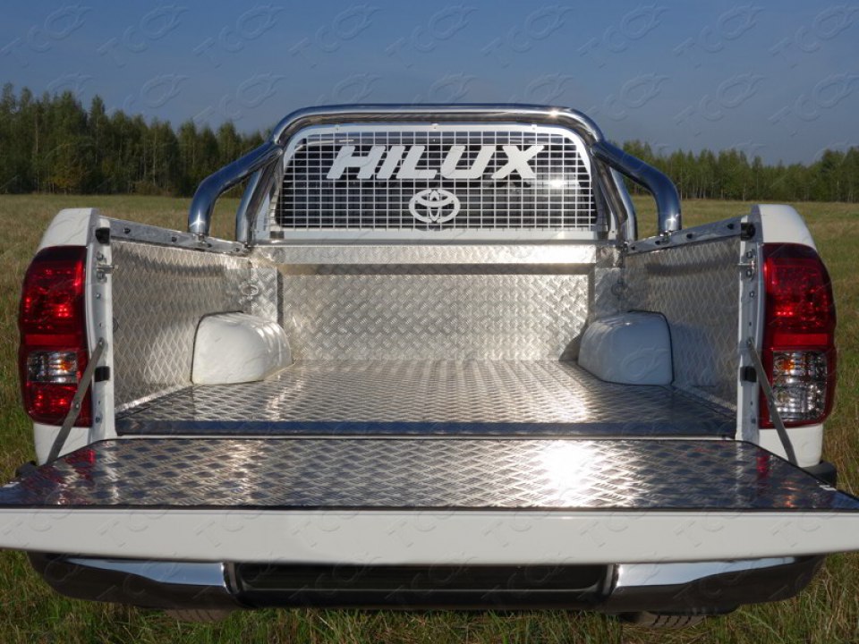 Защитный вкладыш в кузов автомобиля алюминий (комплект) для Тойота Хайлюкс 2015