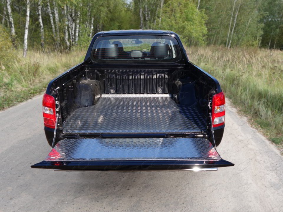 Защитный вкладыш в кузов автомобиля алюминий (дно, борт) для Митсубиси L200, 2015-